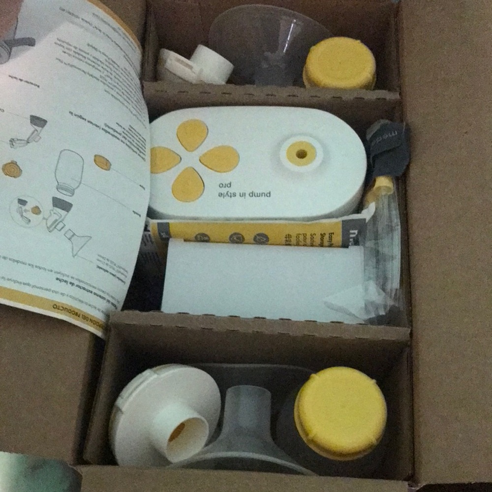 New Medela Pump In Style Pro Yellow Box - Picture 7 of 7